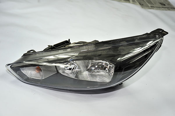 FORD TRANSİT T 350 ÇIKMA PARÇA SOL DÜZ  FAR